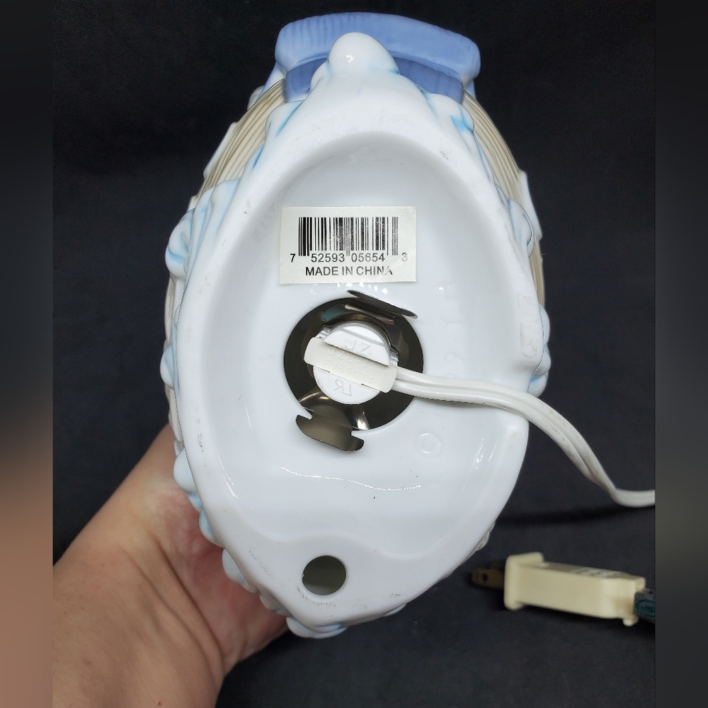 Cosmos Gifts Noah's Ark Night Light - Picture 8 of 16